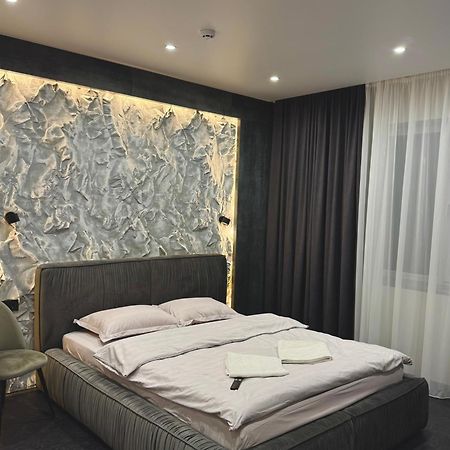 Mini-Hotel Neptun Rivne Exterior photo
