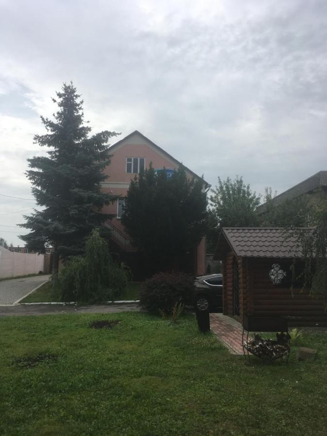Mini-Hotel Neptun Rivne Exterior photo