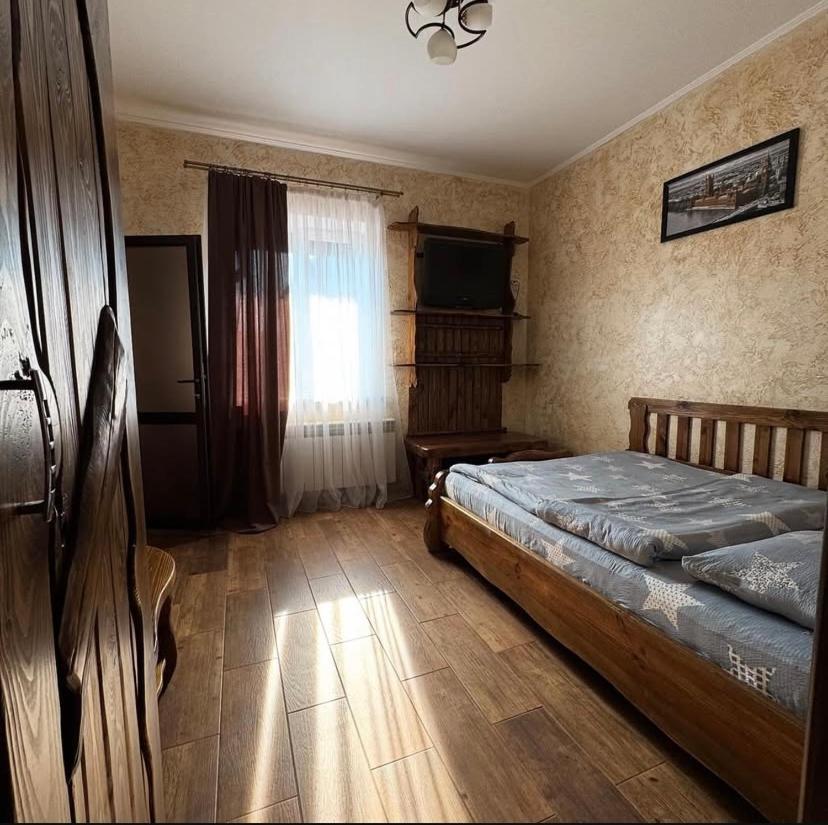 Mini-Hotel Neptun Rivne Exterior photo